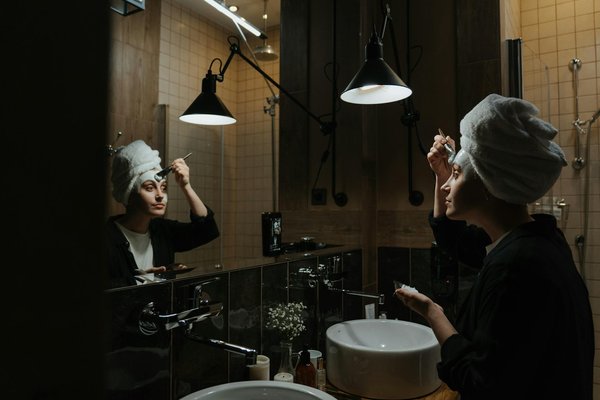 Top mitaines et moufles pour femmes : alliez confort et mode en hiver